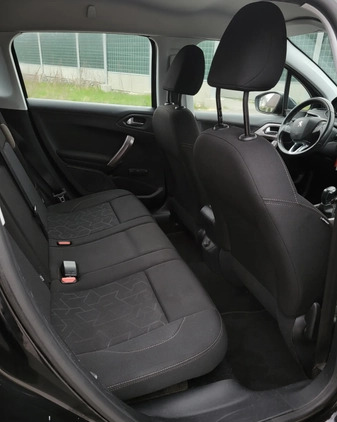 Peugeot 2008 cena 32900 przebieg: 130000, rok produkcji 2016 z Kock małe 232